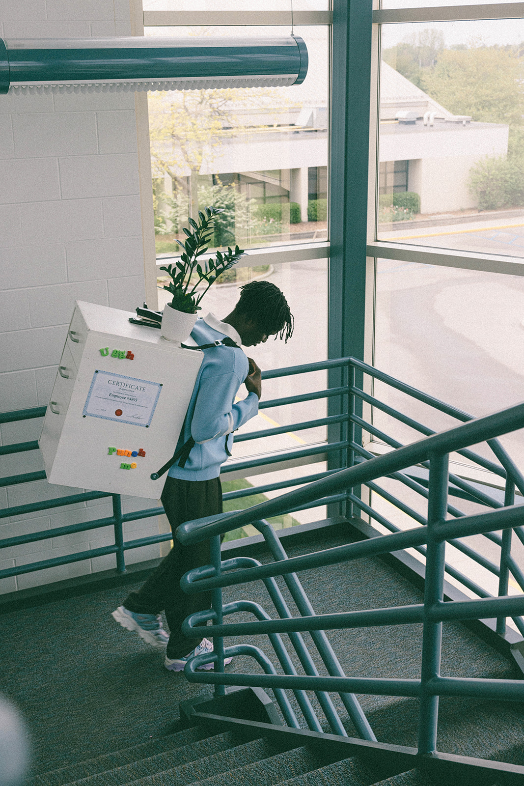 THE INTERN - Image 6