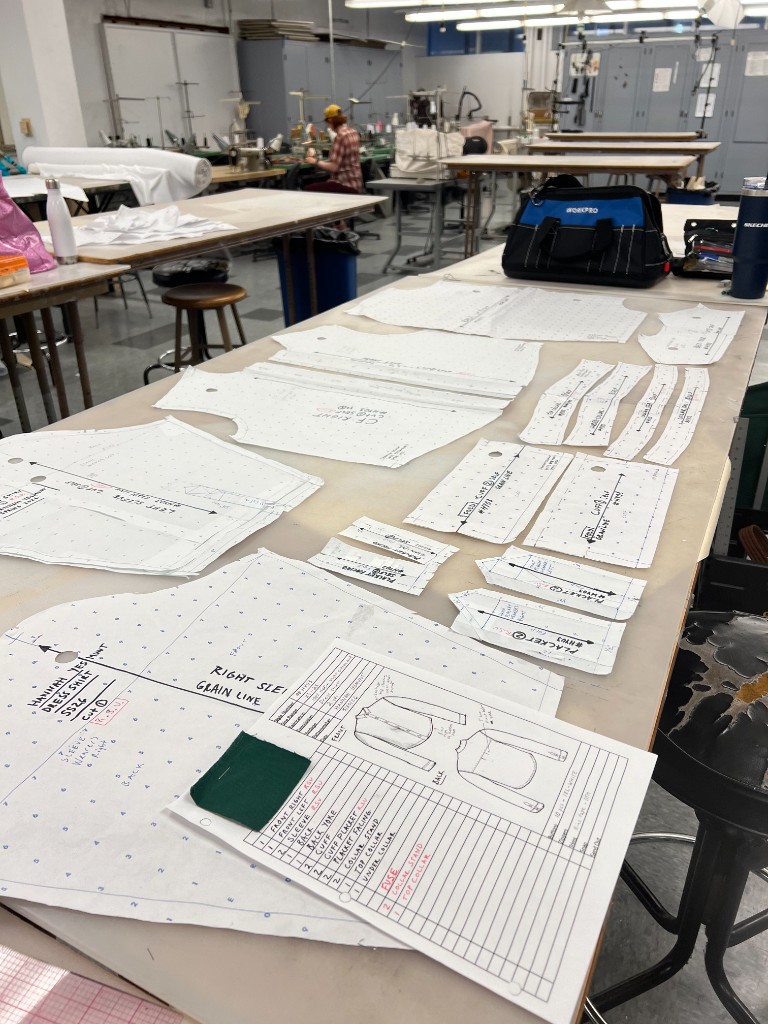 "Slimewear" Dress Shirt pattern pieces and pattern card